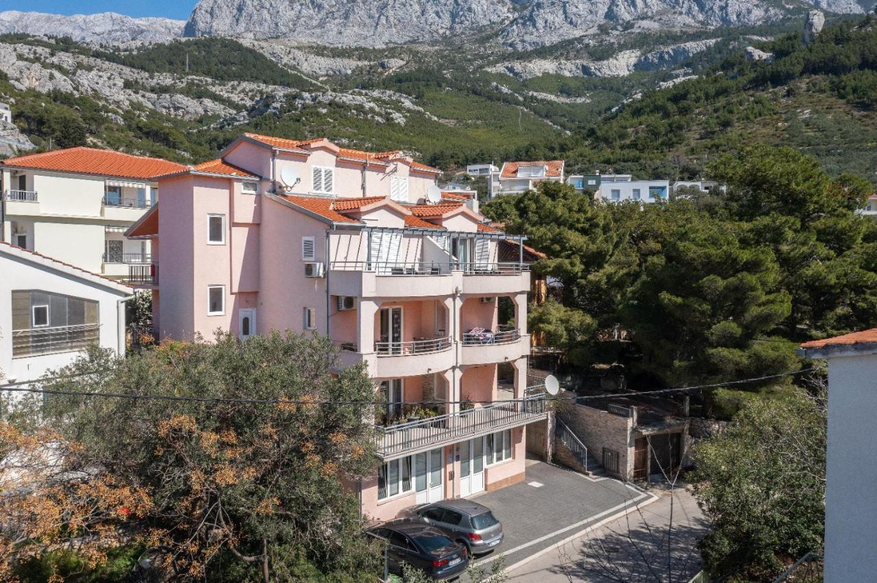 Apartments Luka Toni Krvavica Exterior foto
